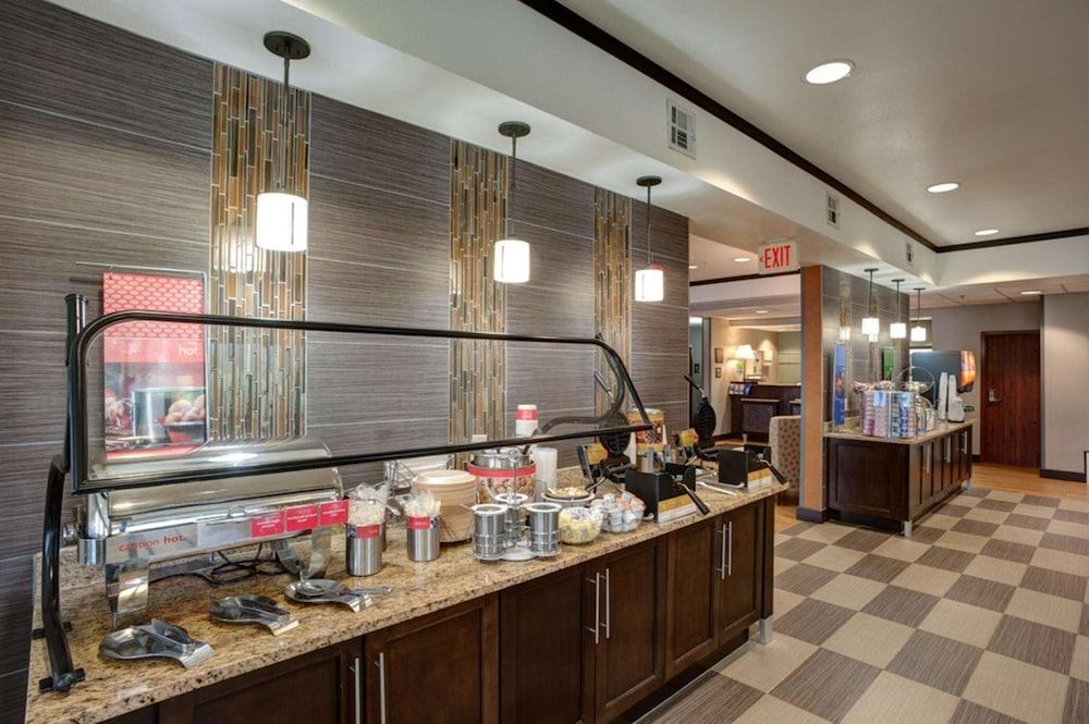 Hampton Inn Tulsa-Sand Springs photo 3