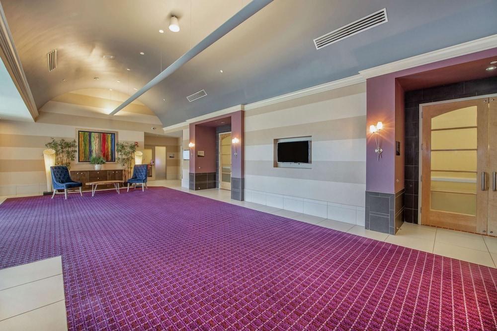 Embassy Suites by Hilton Raleigh Durham Airport Brier Creek