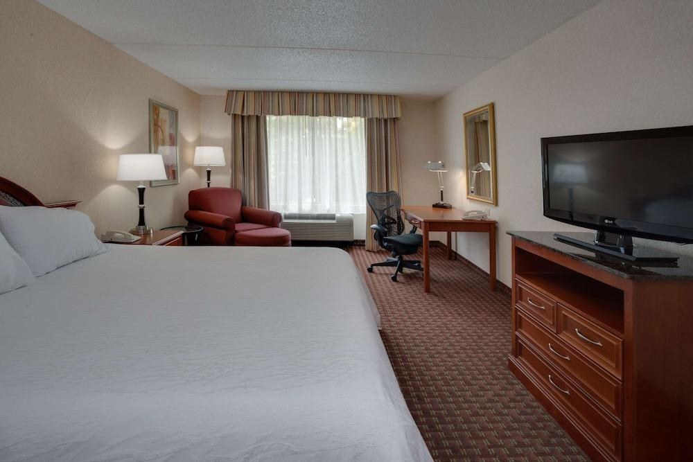 Hilton Garden Inn Cleveland Airport photo 3