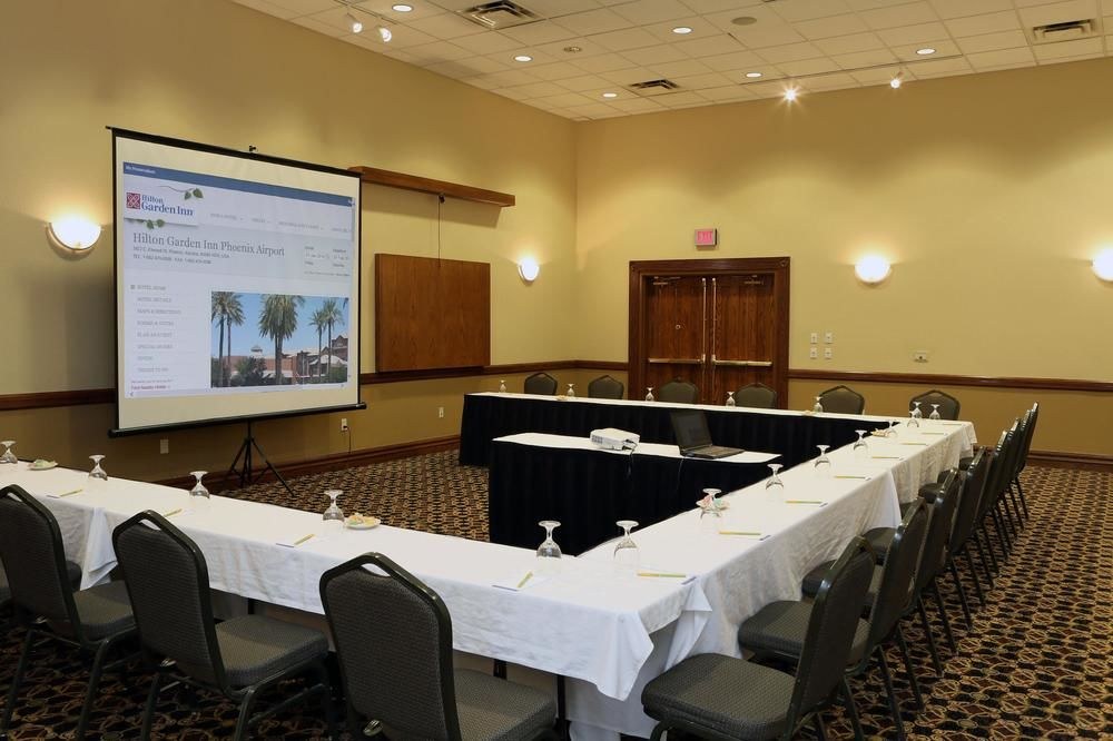 Hilton Garden Inn Phoenix Airport photo 1
