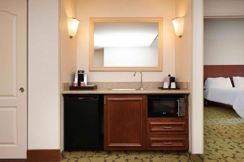 Hilton Garden Inn Bloomington photo 2
