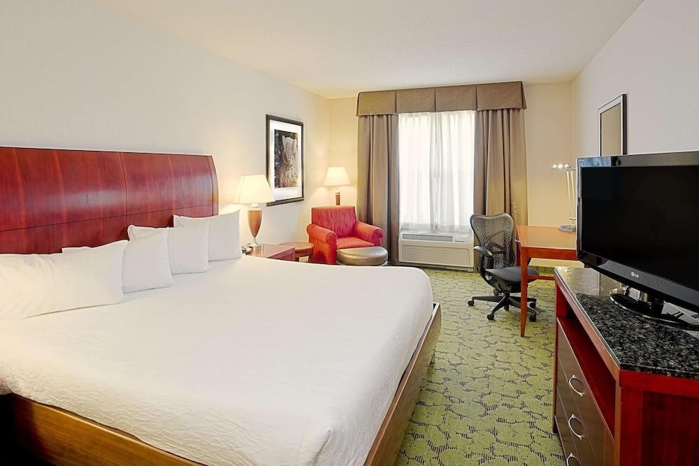 Hilton Garden Inn Bloomington photo 4