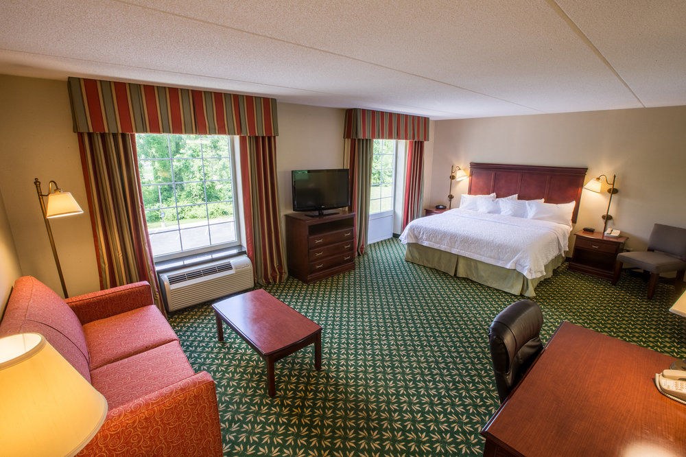 Hampton Inn & Suites Berkshires-Lenox