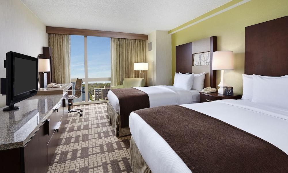 DoubleTree by Hilton Washington DC/Silver Spring, MD photo 3