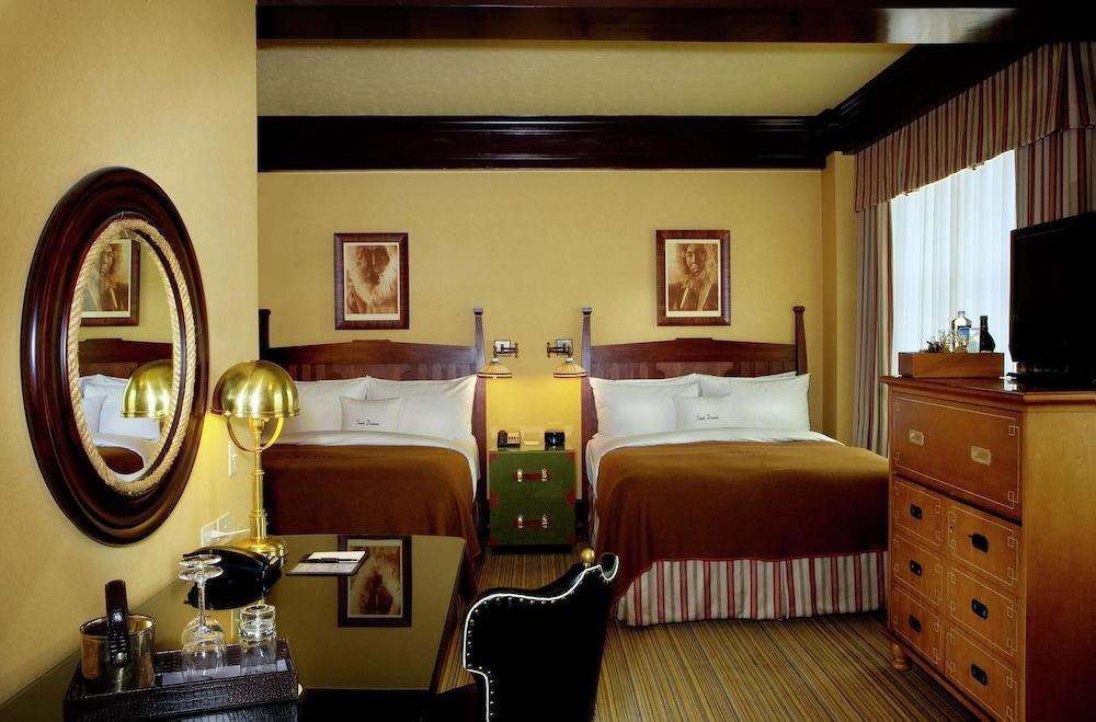 THE ARCTIC CLUB SEATTLE - A DOUBLETREE BY HILTON photo 4