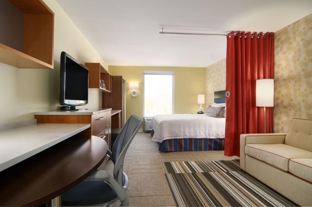 Home2 Suites by Hilton Charleston Airport/Convention Center photo 3