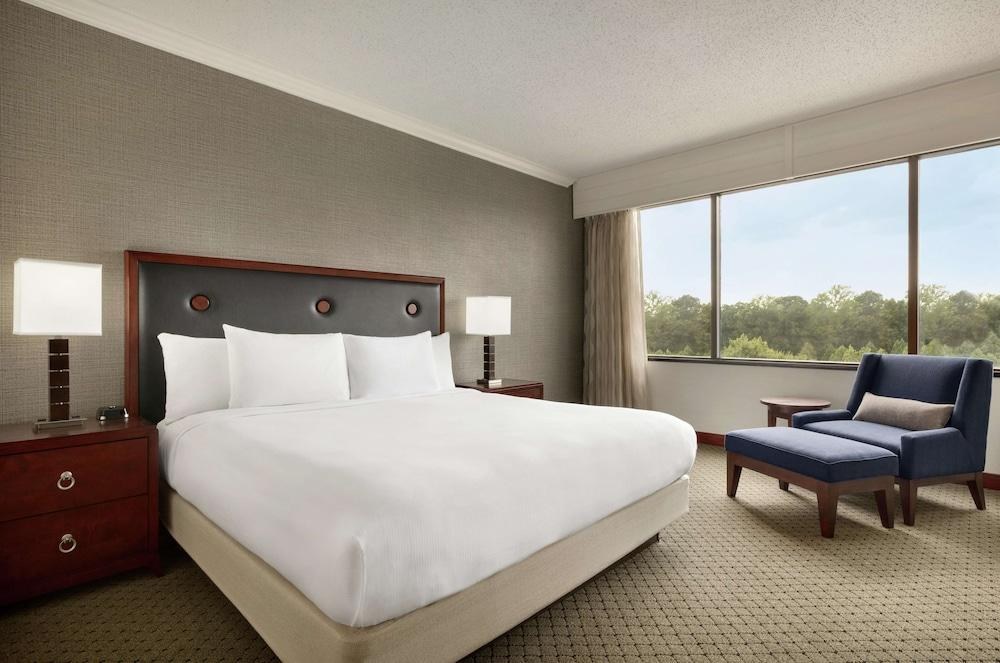DoubleTree by Hilton South Charlotte Tyvola photo 4
