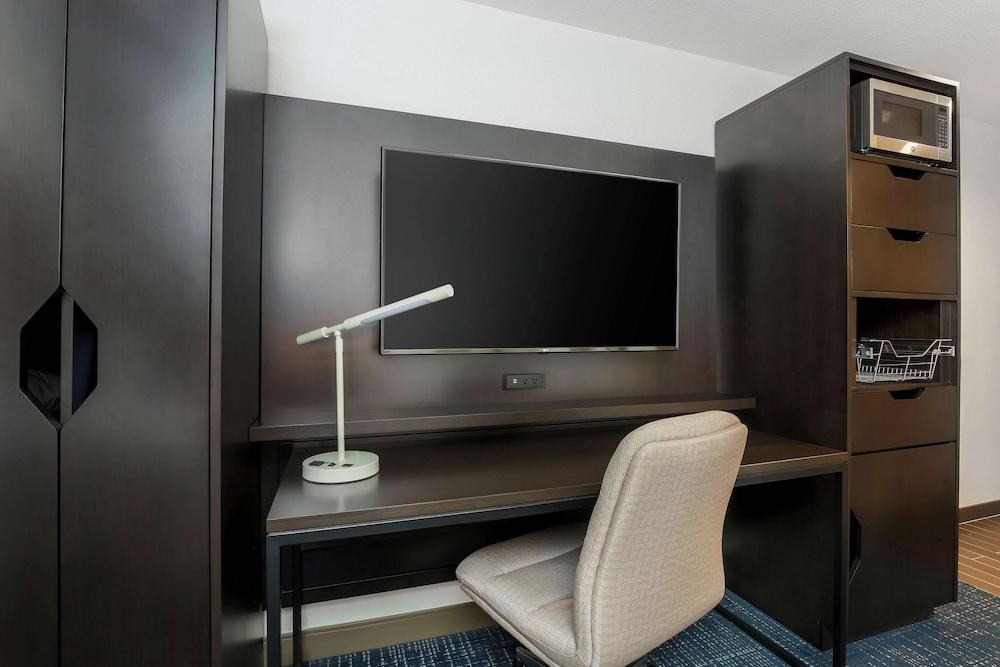 Hampton Inn & Suites Denver Tech Center photo 2