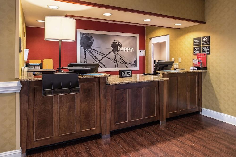 Hampton Inn & Suites Charlotte-Arrowood Rd. photo 3