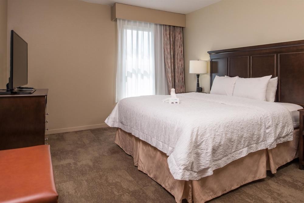 Hampton Inn & Suites Charlotte-Arrowood Rd. photo 4