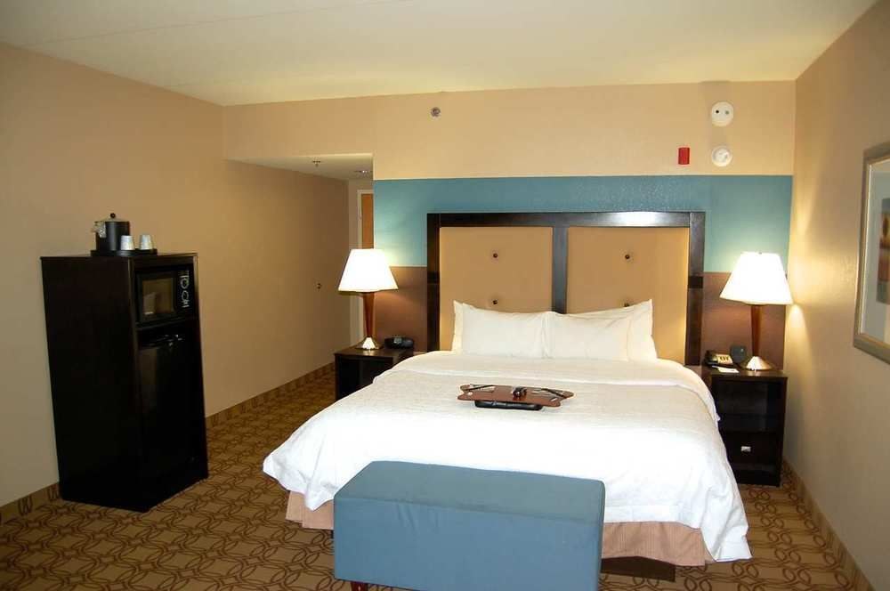 Hampton Inn & Suites Charlotte-Airport photo 1
