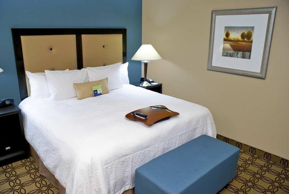 Hampton Inn & Suites Charlotte-Airport photo 3