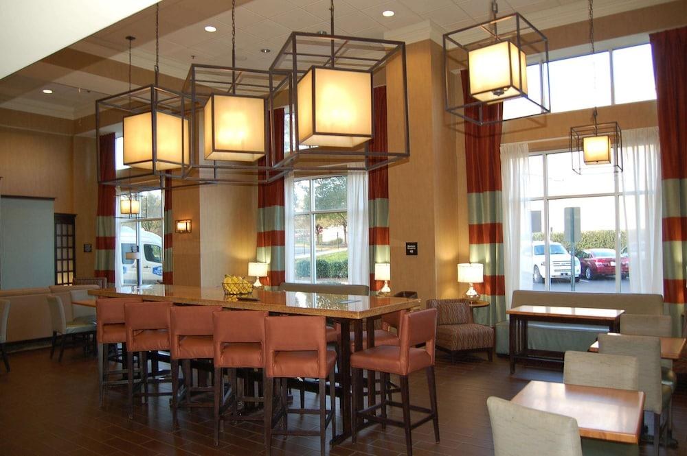 Hampton Inn & Suites Charlotte-Airport photo 4
