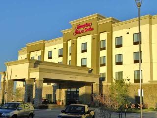 HAMPTON INN & SUITES DALLAS/COCKRELL HILL I-30 photo 3