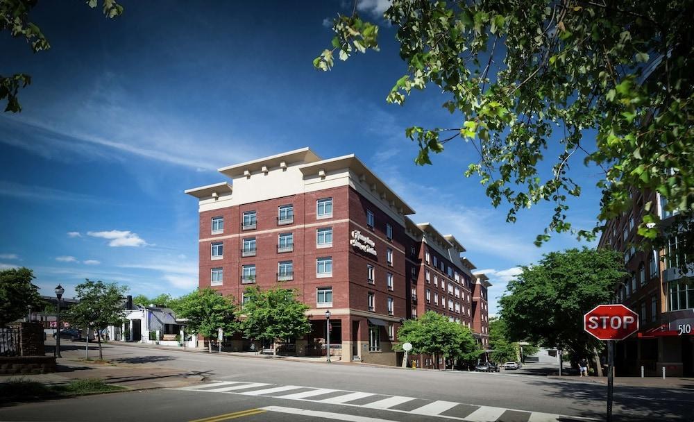 Hampton Inn & Suites Raleigh Downtown photo 3