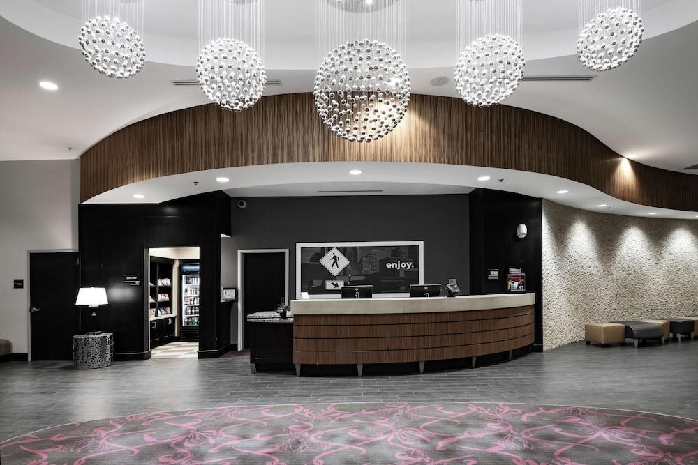 Hampton Inn & Suites Raleigh Downtown photo 4