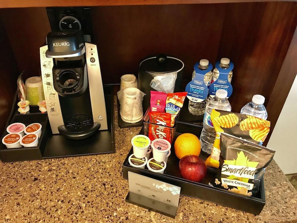 Hilton Garden Inn Overland Park photo 3