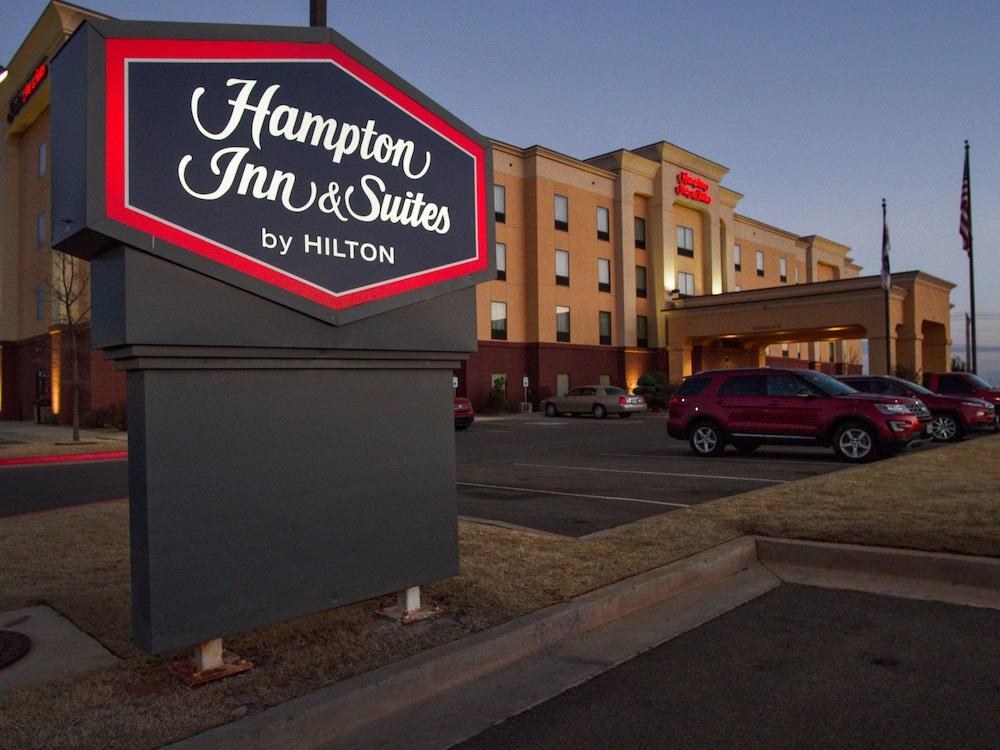 Hampton Inn & Suites Elk City photo 2