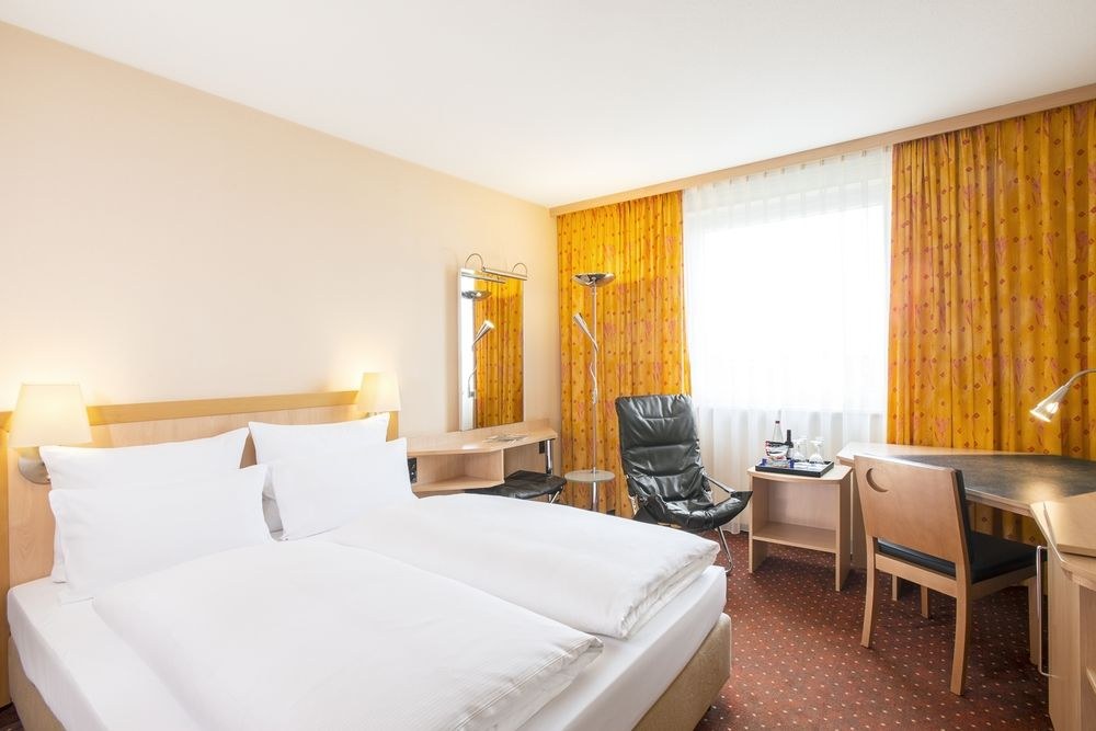 ibis Styles Berlin Treptow photo 1