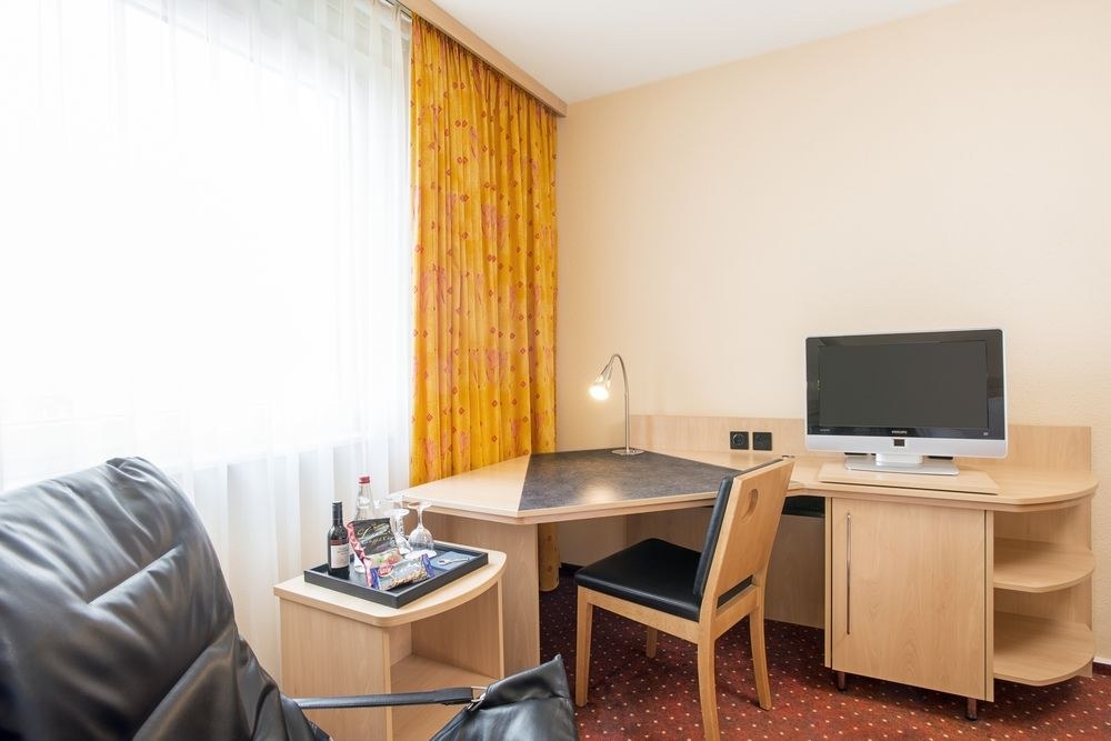 ibis Styles Berlin Treptow photo 2
