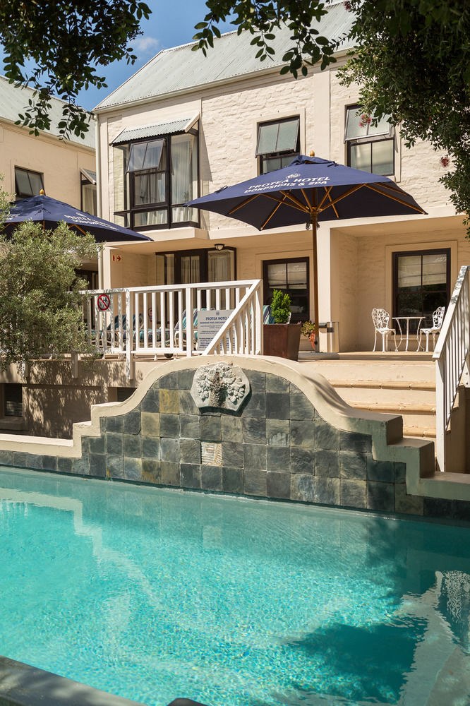 PROTEA HOTEL DORPSHUIS  SPA STELLENBOSCH photo 3