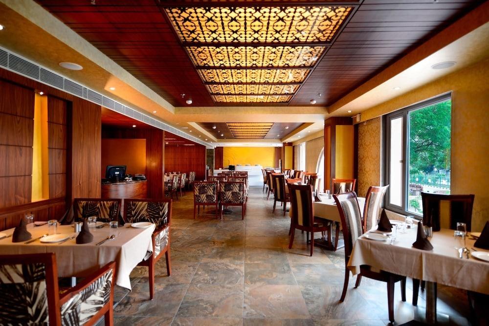 Regent Grand photo 2