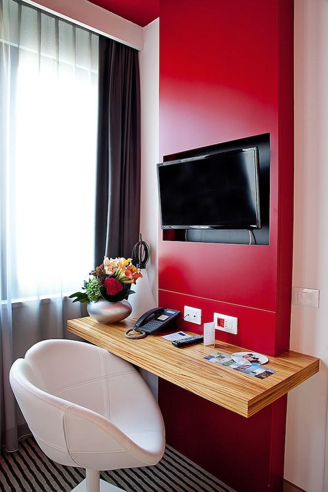 HOTEL ROME PISANA photo 4