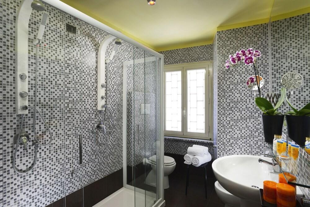 TUSCOLANA HOTEL photo 2