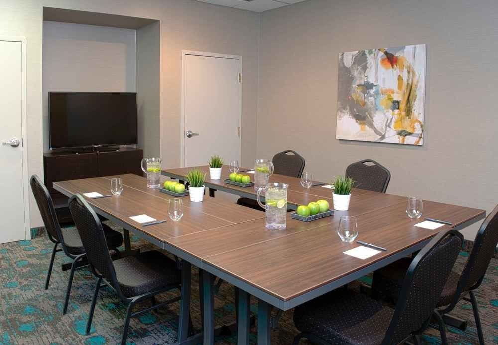 MARRIOTT SPRINGHILL SUITES OLD MONTREAL photo 3
