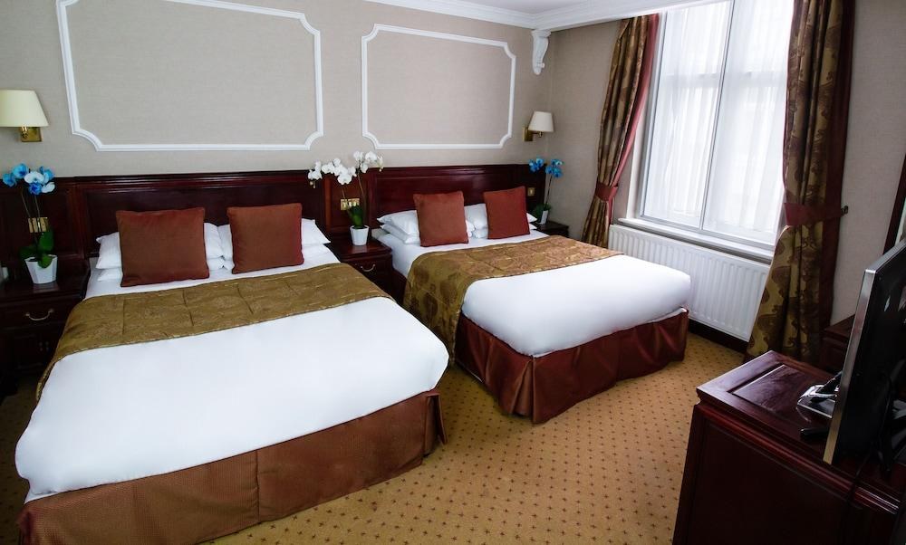 The Rochester Hotel photo 2