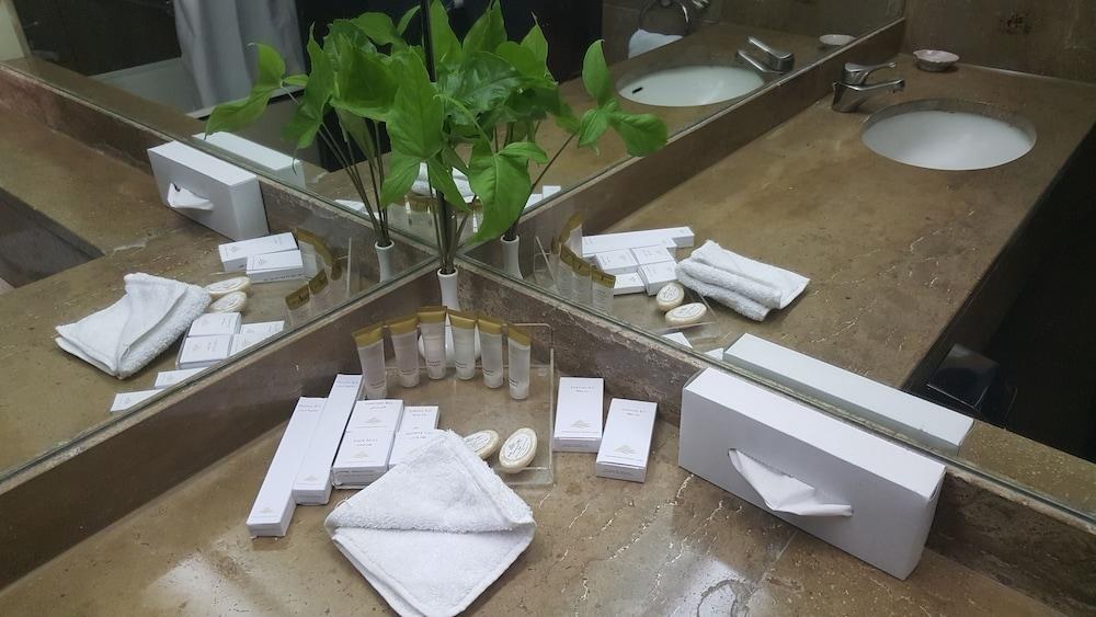 PYRAMIDS PARK RESORT HOTEL photo 2