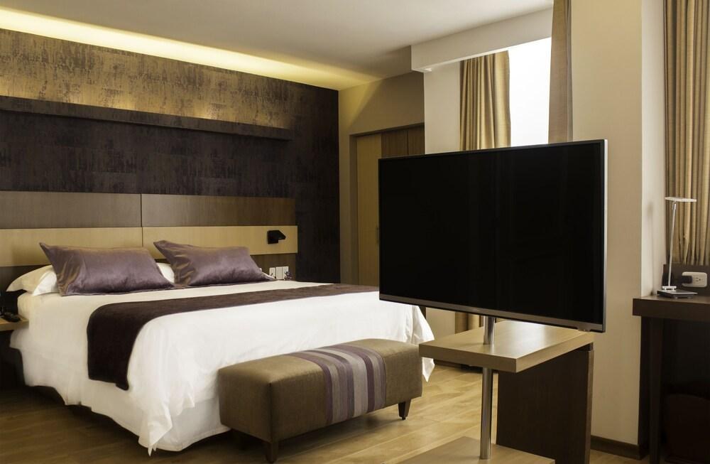 MERCURE ALAMEDA QUITO photo 2