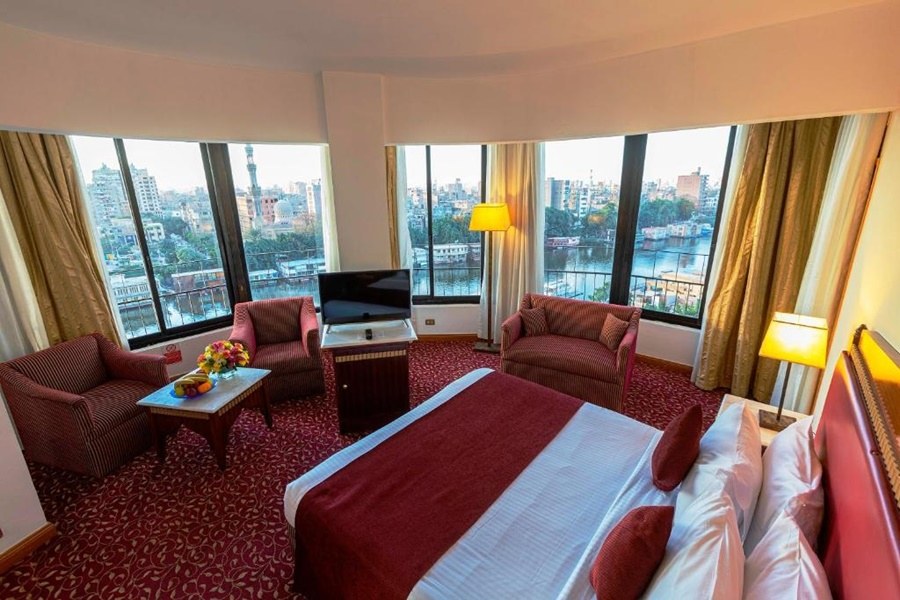 GOLDEN TULIP FLAMENCO HOTEL