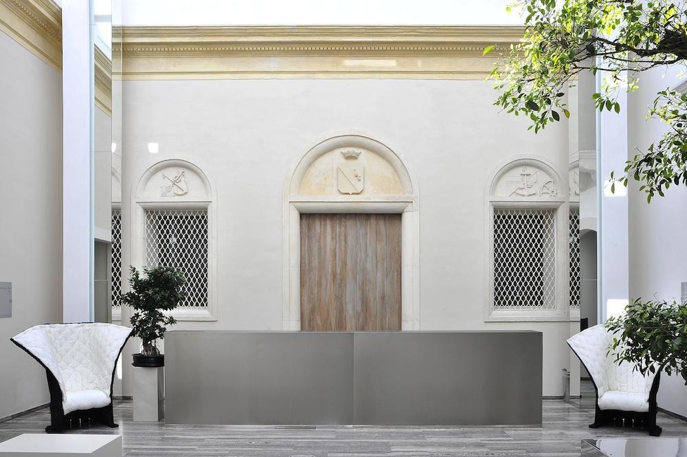 Romano House photo 3
