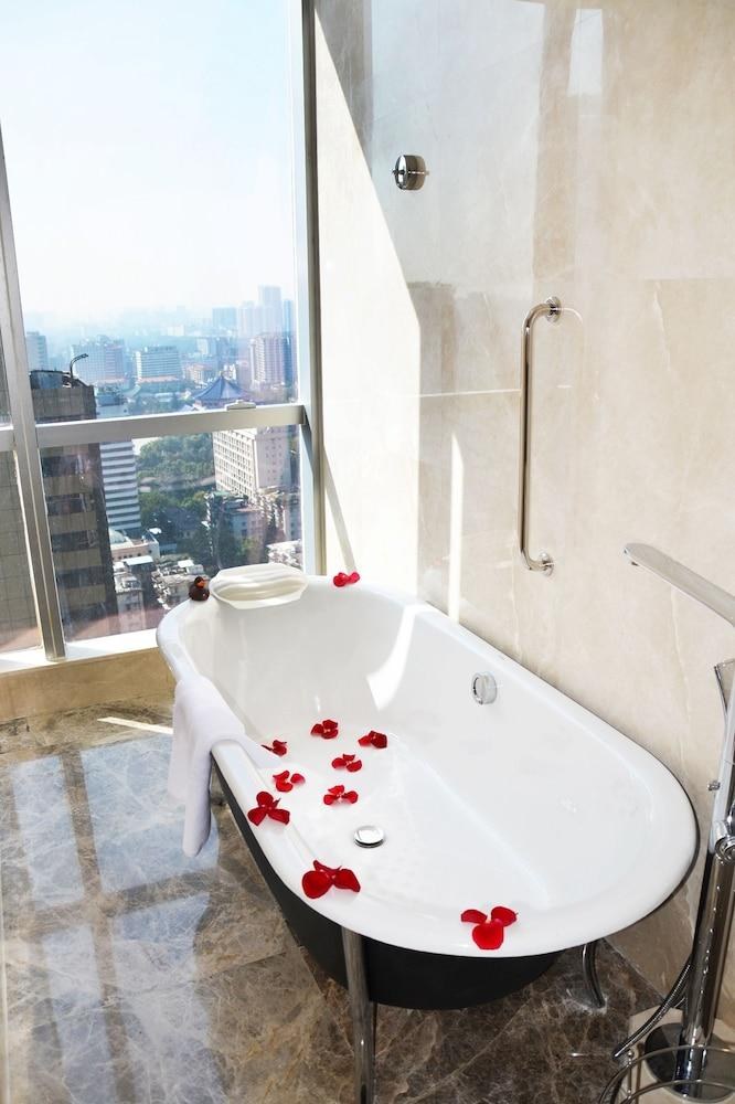 DoubleTree by Hilton Guangzhou photo 4