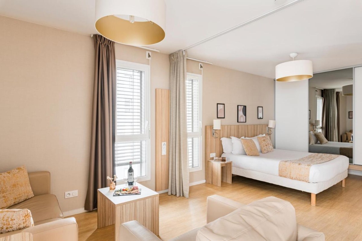 Q7 LODGE LYON 7 photo 3