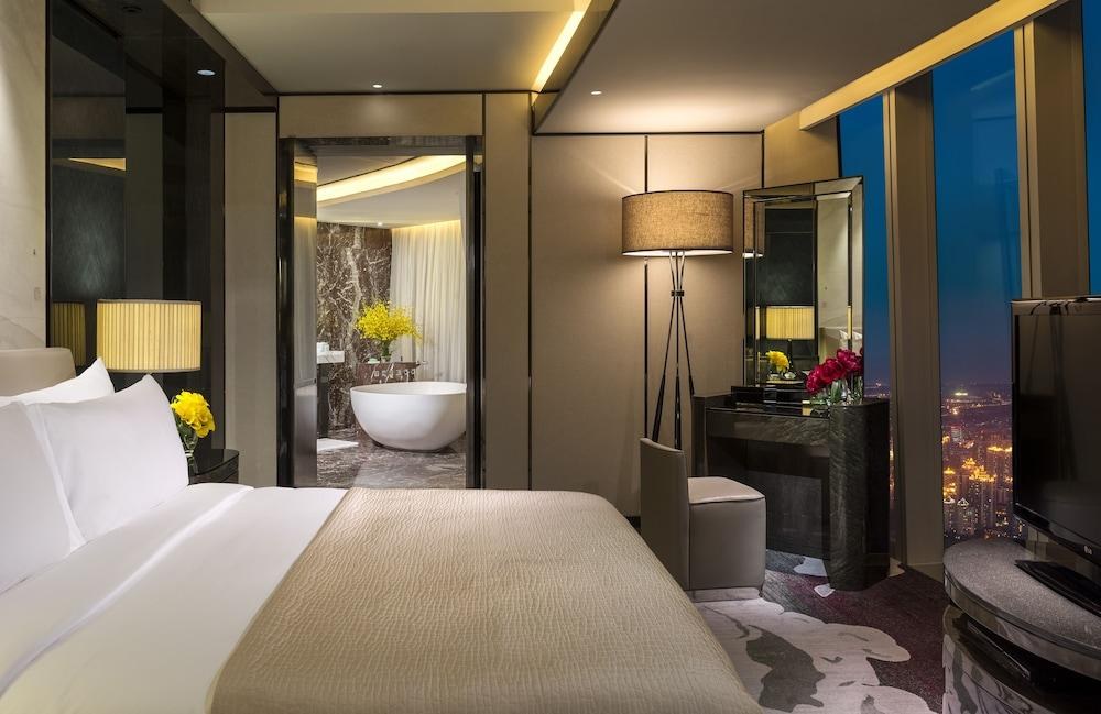 Four Seasons Guangzhou photo 2