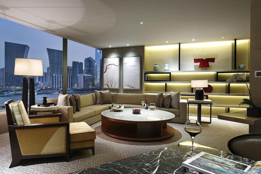 Banyan Tree On The Bund photo 4