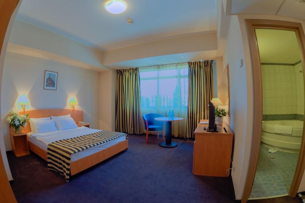 CLASS HOTEL photo 3