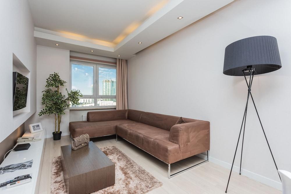 PLATINUM RESIDENCE photo 3