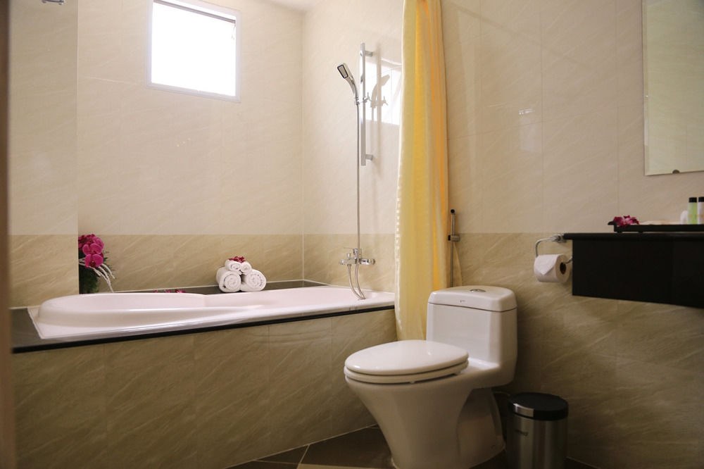 Ambassador Saigon Hotel photo 1