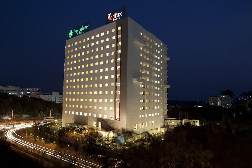 RED FOX HITEC CITY photo 4