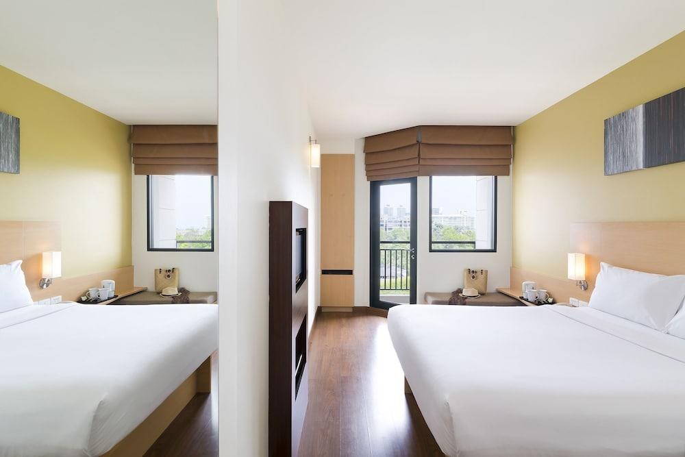 Ibis Hua Hin photo 2