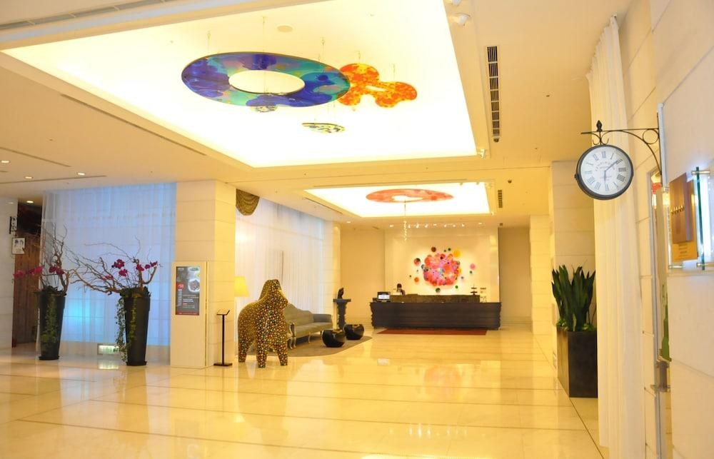 Grand Victoria Hotel photo 2
