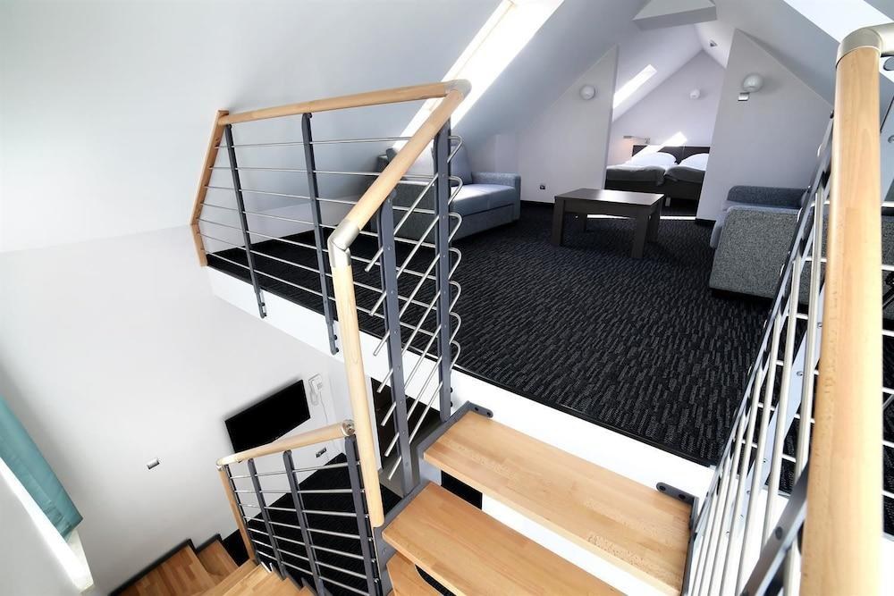 GOLDEN TULIP RESIDENCE photo 2