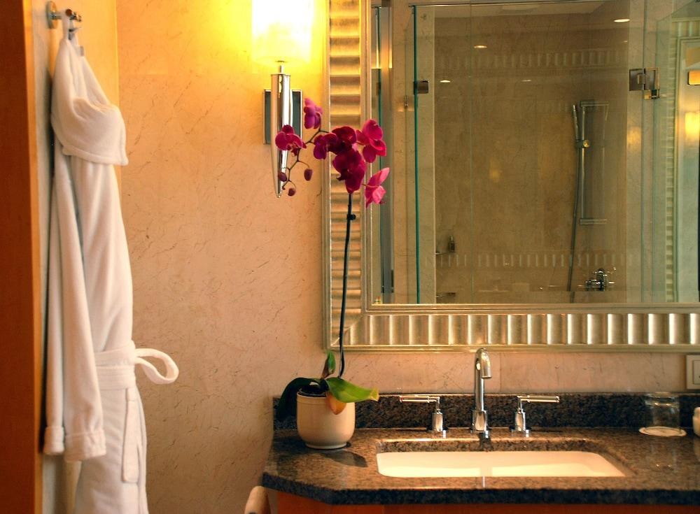 FOUR SEASONS MUMBAI photo 3