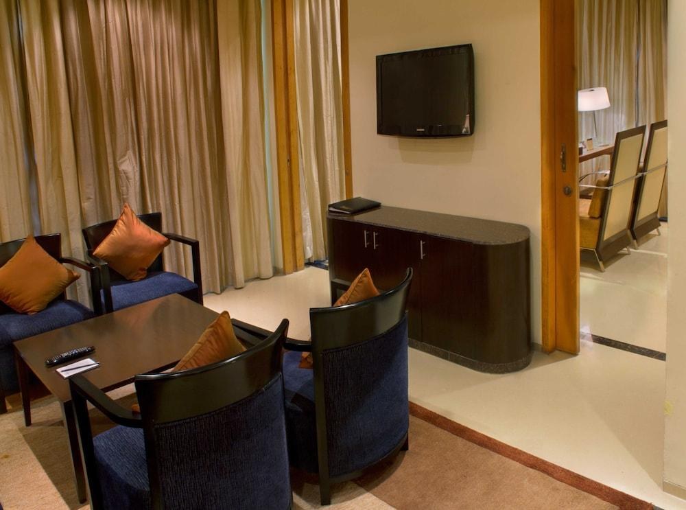 RADISSON BLU MARINA photo 4