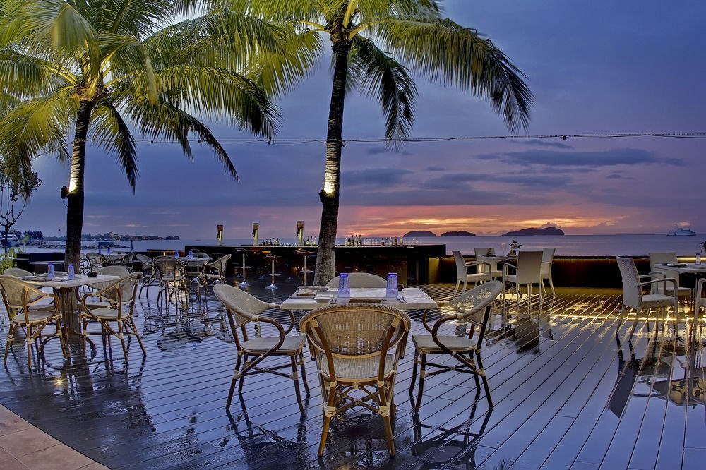 MAGELLAN SUTERA photo 1