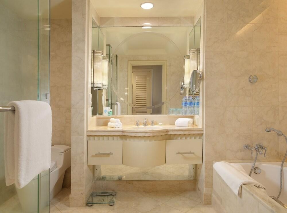 INTERCONTINENTAL MIDPLAZA photo 2