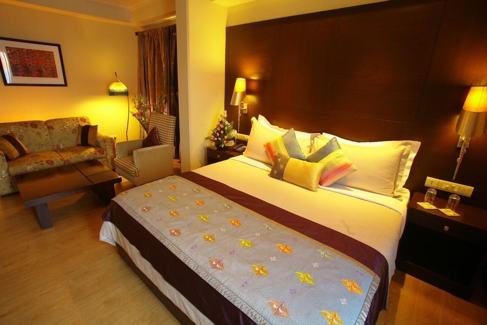 Justa-Greater Kailash, New Delhi photo 2